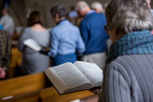 sing hymn